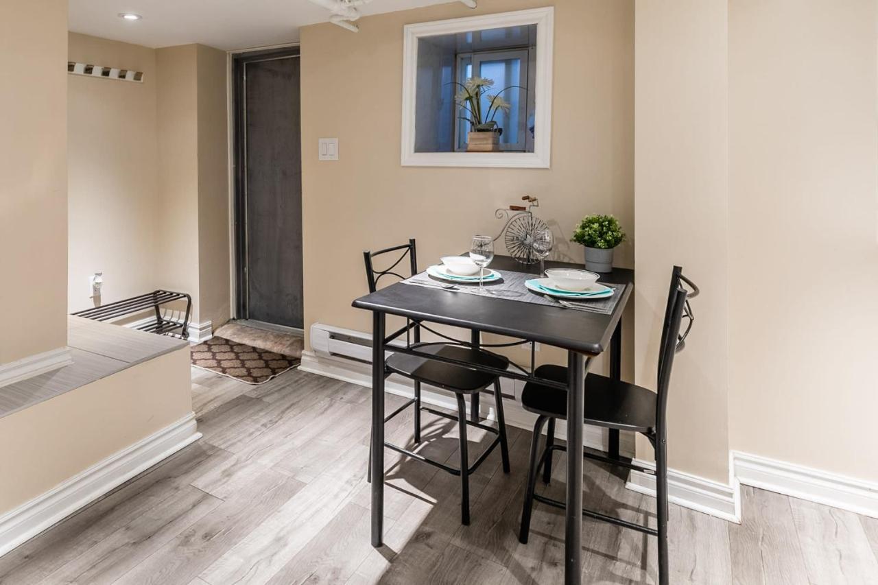 Newly Renovated - Cozy 1Br Apt With Netflix - Prime Location Toronto Ngoại thất bức ảnh