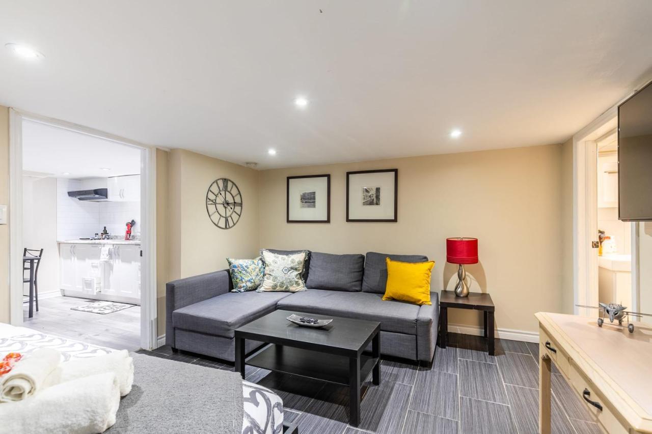 Newly Renovated - Cozy 1Br Apt With Netflix - Prime Location Toronto Ngoại thất bức ảnh