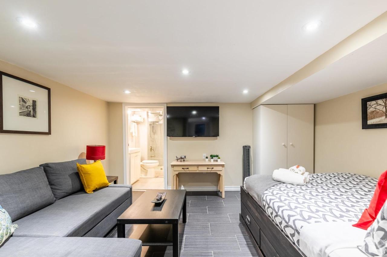 Newly Renovated - Cozy 1Br Apt With Netflix - Prime Location Toronto Ngoại thất bức ảnh